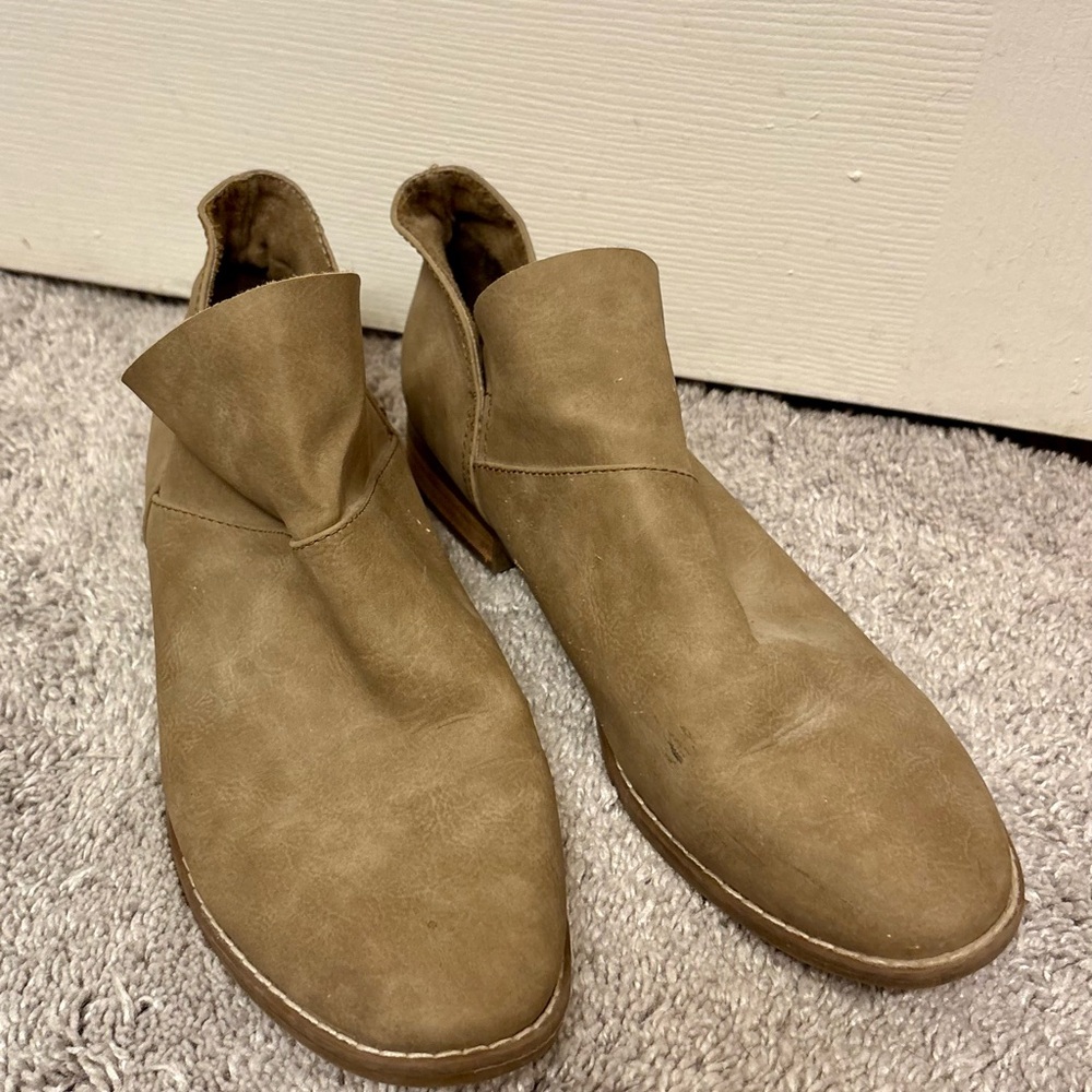 American Eagle Outfitters Men's Brown Chukka Boots